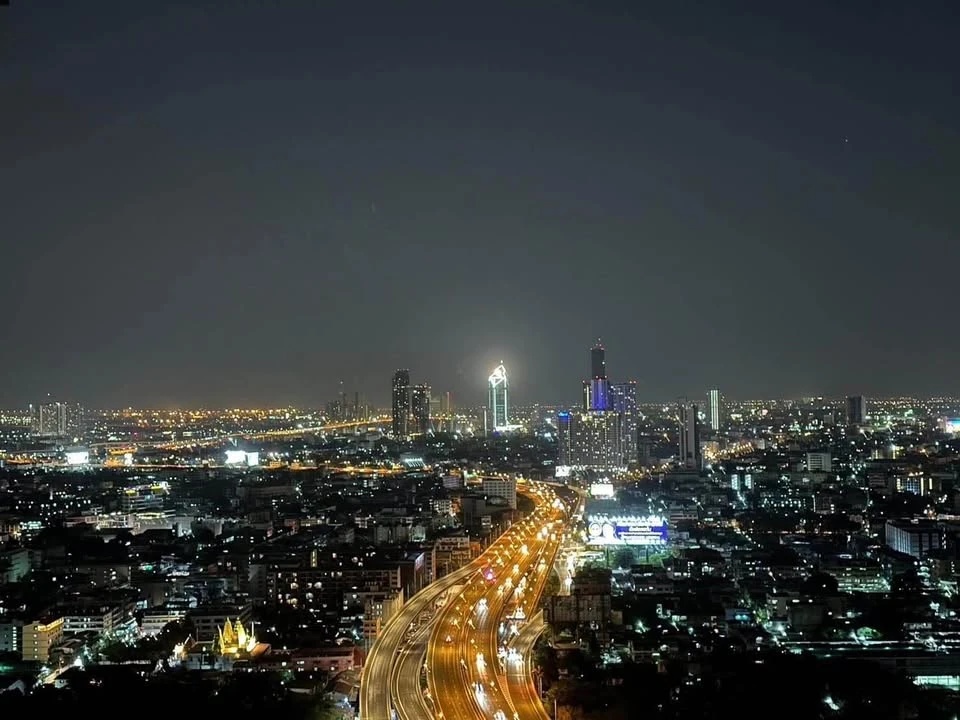 ให้เช่า The Bangkok Sathorn ห้องอยู่สูงมากเวอร์ ตกแต่ง แบบ Luxury ทุกอย่างลงตัว เป็น Private Lift รีบจองให้ไว
