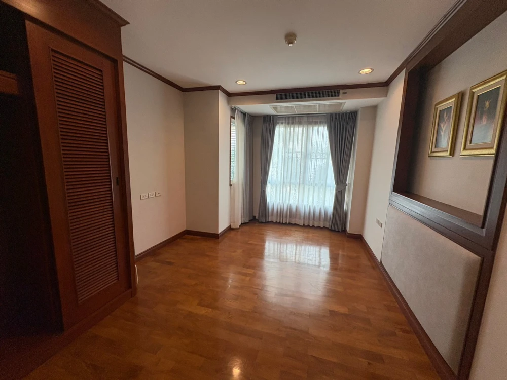 ให้เช่า The Bangkok Sukhumvit 43 ชั้น 4 ห้องสวย แต่งครบ น่าอยู่ จองเลย ห้ามพลาด