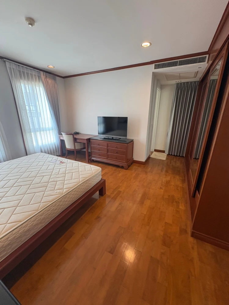 ให้เช่า The Bangkok Sukhumvit 43 ชั้น 4 ห้องสวย แต่งครบ น่าอยู่ จองเลย ห้ามพลาด
