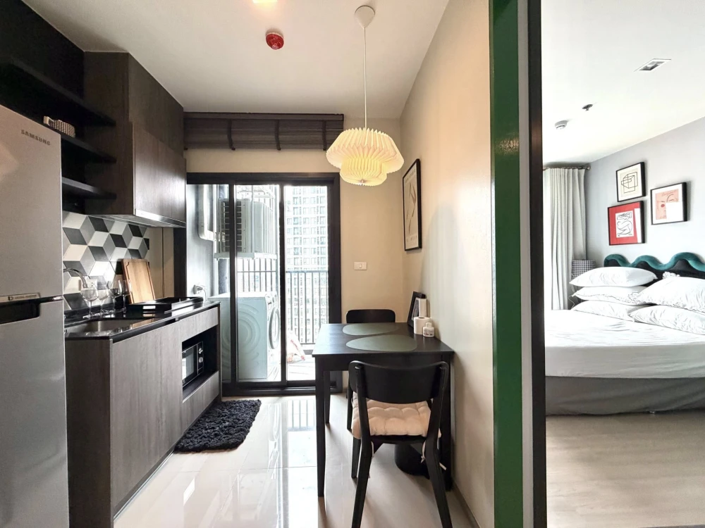 ให้เช่า the base เพชรบุรี - ทองหล่อ ห้องอยู่ชั้นสูง ตกแต่งสวยงาน ดูดีมีสไลต์มากเวอร์ พร้อมเข้าอยู่แล้วจ้า