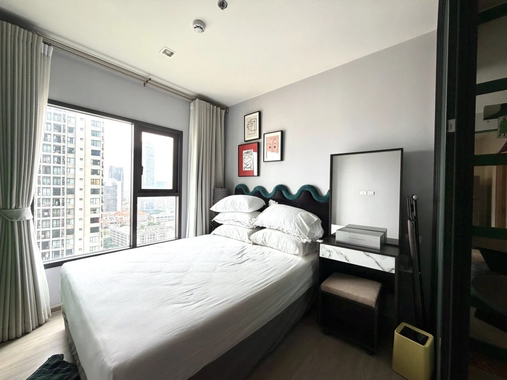 ให้เช่า the base เพชรบุรี - ทองหล่อ ห้องอยู่ชั้นสูง ตกแต่งสวยงาน ดูดีมีสไลต์มากเวอร์ พร้อมเข้าอยู่แล้วจ้า