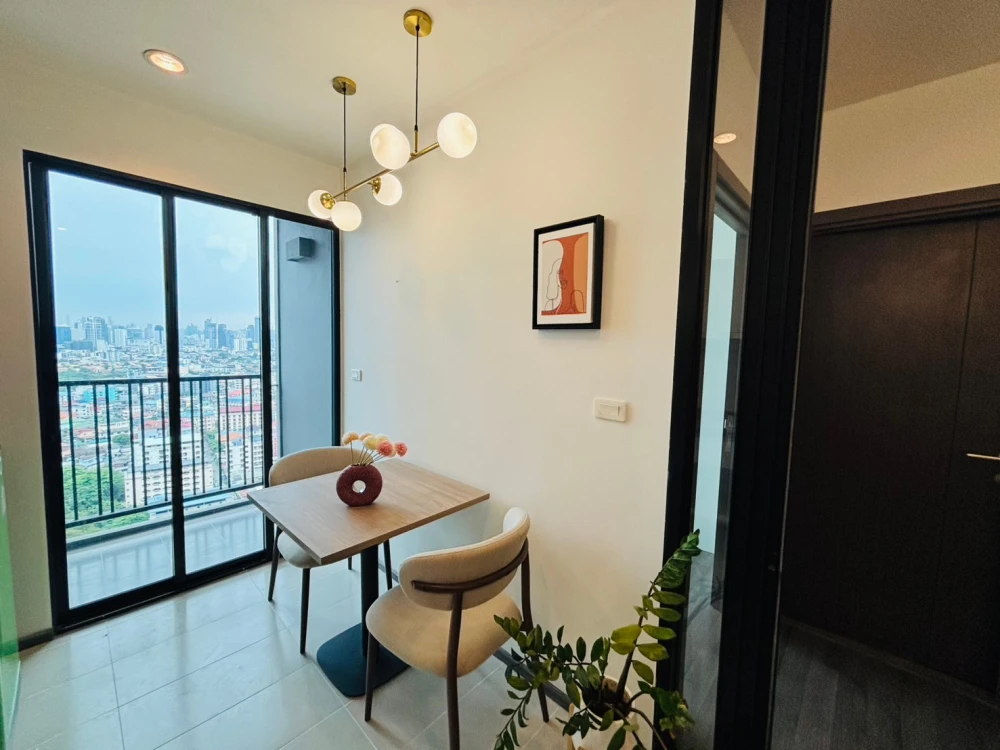 ให้เช่า The Base Park East ชั้น 25 ห้องแต่งครบ พร้อมเข้าอยู่ สนใจรีบจองเลย ห้ามพลาด