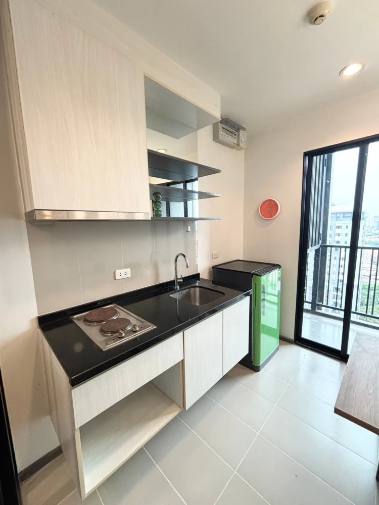 ให้เช่า The Base Park East ชั้น 25 ห้องแต่งครบ พร้อมเข้าอยู่ สนใจรีบจองเลย ห้ามพลาด