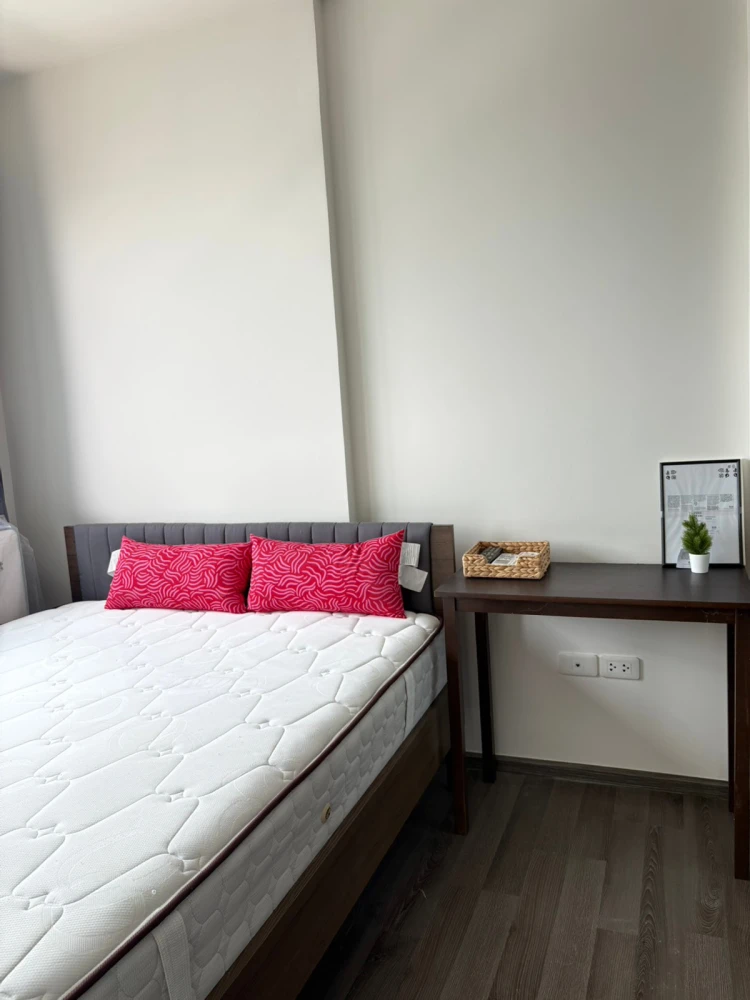 ให้เช่า The Base Park East ห้องแต่งครบ พร้อมอยู่ สนใจจองเลย ด่วนๆ