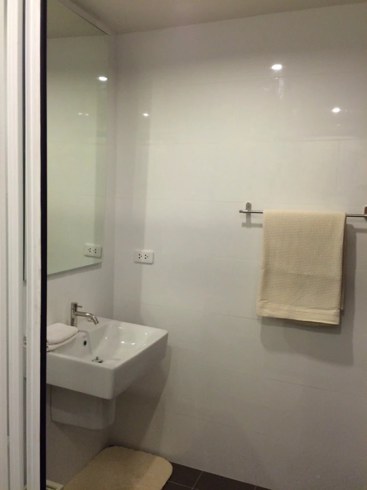 ให้เช่า The Base Park West ชั้นสูงมากๆ วิวแม่น้ำสุดอลังการ ตรงข้ามฮาบิโตะ มอลล์ ตกแต่งครบ พร้อมเข้าอยู่