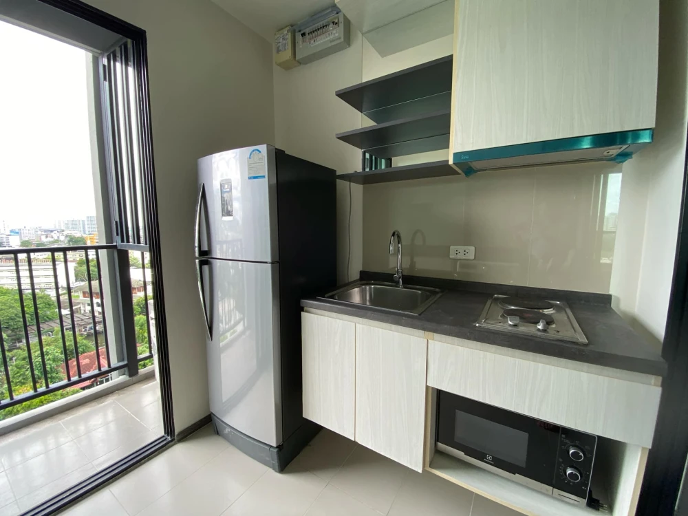ให้เช่า the base park west ชั้น 11 วิวสระว่ายน้ำ ตกแต่งฟังก์ชั่นครบครัน แบบนี้ต้องจอง