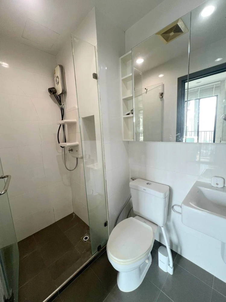 ให้เช่า The Base Park West ห้องพร้อมอยู่ เฟอร์พร้อม ชั้นสูง ลมดี รีบจองเลย