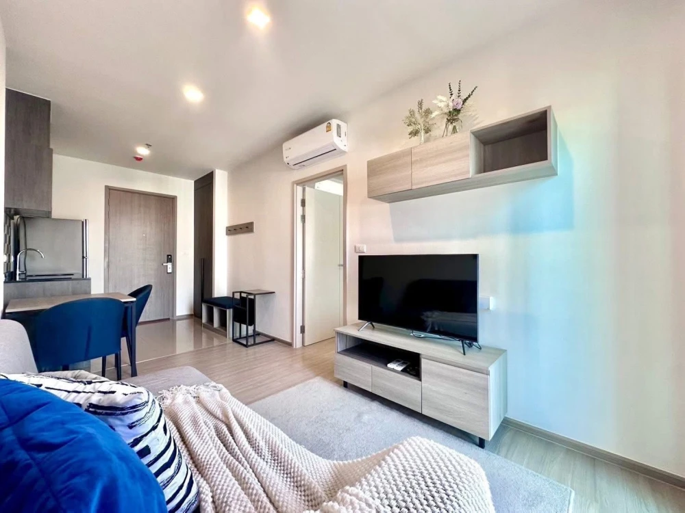 ให้เช่า The Base Phetchaburi-Thonglor วิวสระน้ำ และเมือง ฟรีเฟอร์นิเจอร์ครบและเครื่องใช้ไฟฟ้า สนใจจองเลย