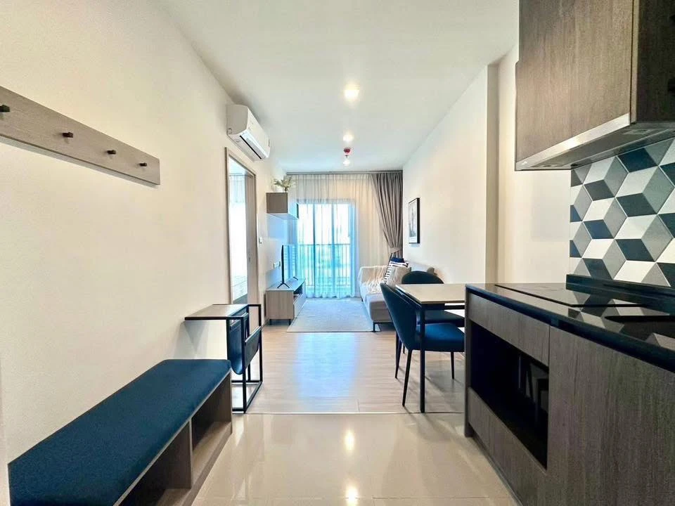 ให้เช่า The Base Phetchaburi-Thonglor วิวสระน้ำ และเมือง ฟรีเฟอร์นิเจอร์ครบและเครื่องใช้ไฟฟ้า สนใจจองเลย