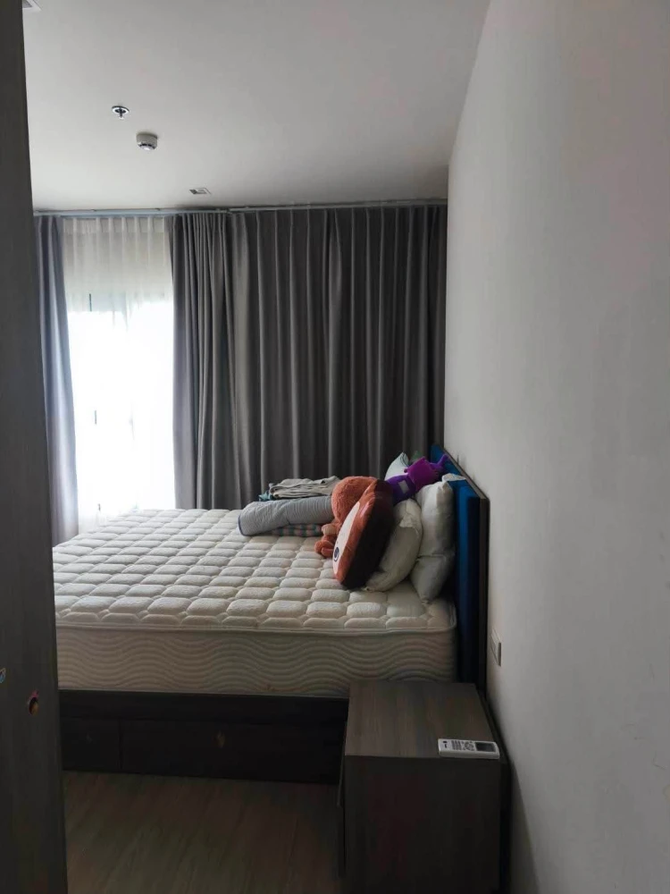 ให้เช่า The Base Phetchaburi-Thonglor ห้องใหญ่ห้องมุม เฟอร์นิเจอร์และเครื่องใช้ไฟฟ้าครบ หิ้วกระเป๋าเข้าอยู่ได้เลย