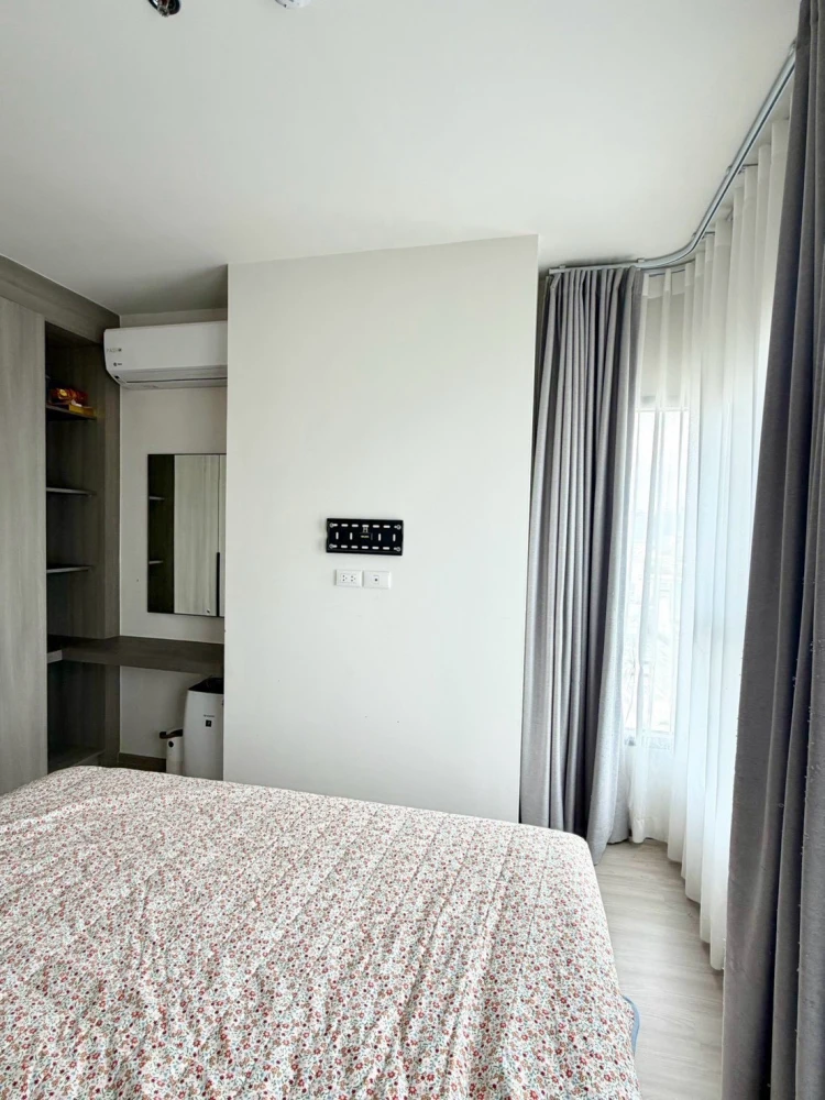 ให้เช่า The Base Phetchaburi-Thonglor ห้องใหญ่ห้องมุม เฟอร์นิเจอร์และเครื่องใช้ไฟฟ้าครบ หิ้วกระเป๋าเข้าอยู่ได้เลย