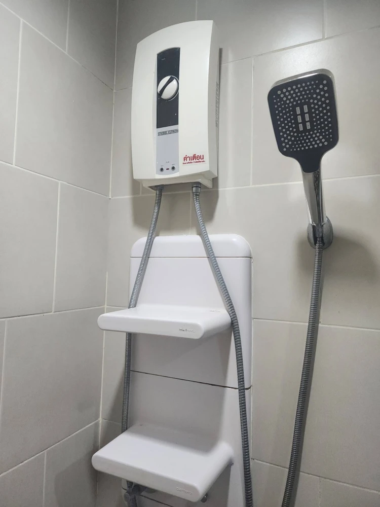 ให้เช่า The Base Rama 9–Ramkhamhaeng ห้องชั้นสูง วิวสวย กว้างขวางอยู่สบาย จองเลย