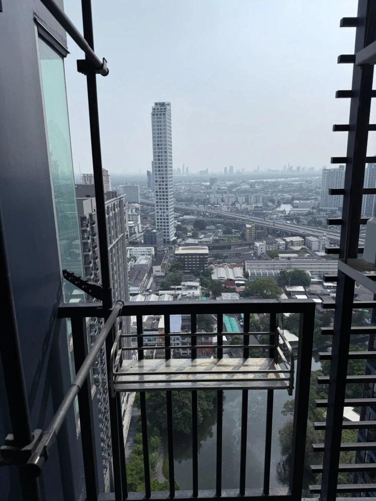 ให้เช่า The Base Sukhumvit 77  ห้องพร้อมอยู่ ชั้นสูง ห้องกว้าง พร้อมเฟอร์ จองเลยด่วนๆๆ++