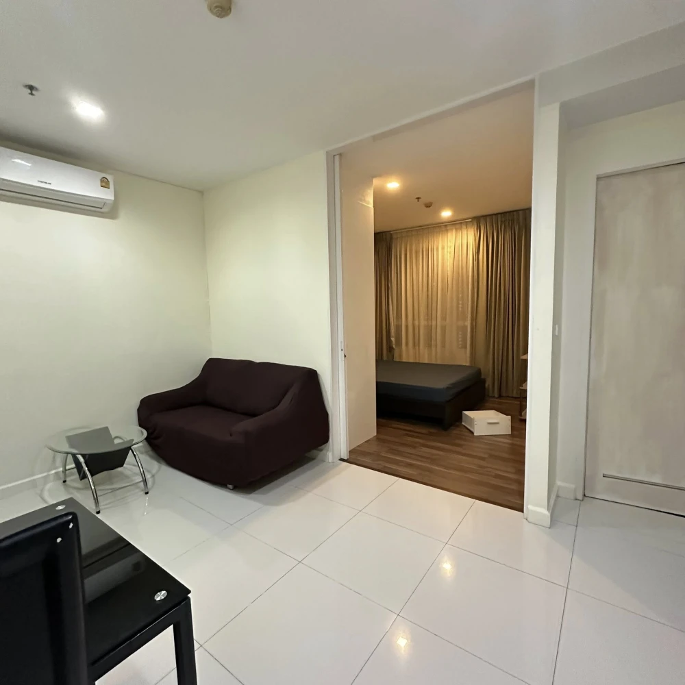 ให้เช่า The Bloom Sukhumvit 71 ชั้น 18 ห้องน่าอยู่ มาพร้อมการตกแต่งที่ครบครัน สนใจจองเลย