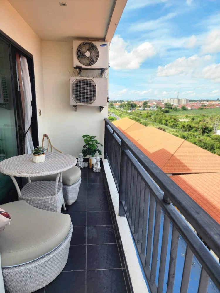 ให้เช่า THE BLUE RESIDENCE (จอมเทียน) ห้องมุม ชั้นบนสุด ห้องสวย บรรยากาศดี เป็นส่วนตัว ตกแต่งครบ พร้อมเข้าอยู่ทันที