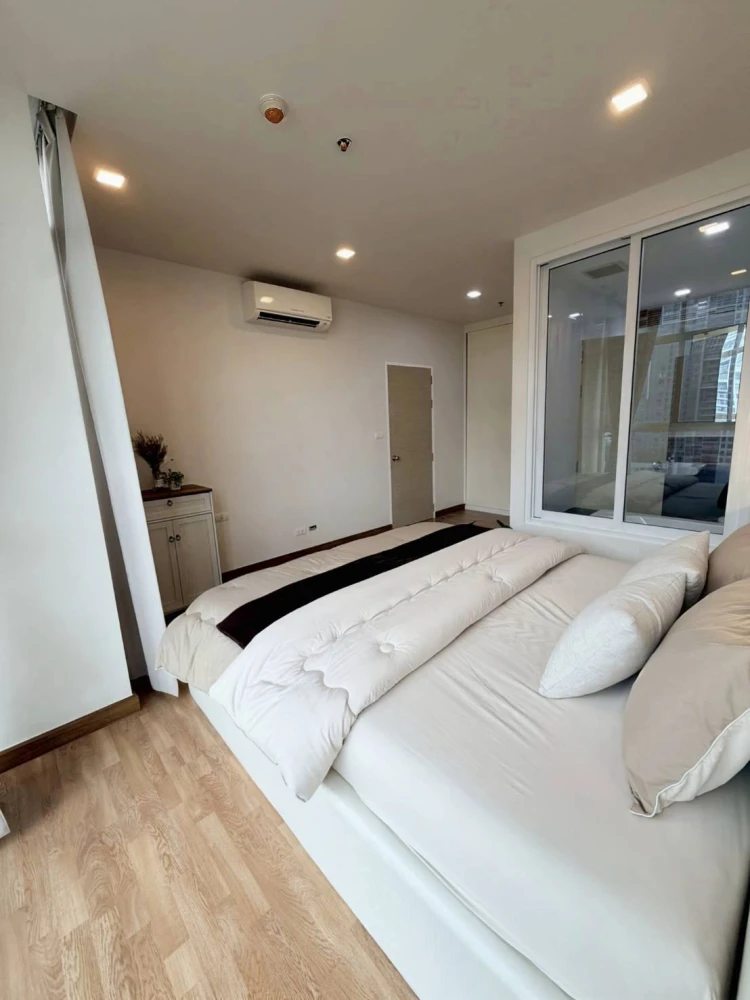 ให้เช่า The Coast Bangkok ห้องแต่งสวยสไตล์มินิมอล พื้นที่ใช้สอยเยอะ เฟอร์ครบครัน จองเลย