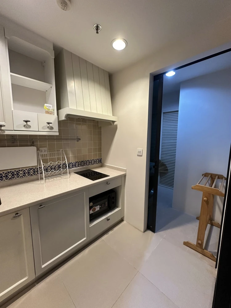 ให้เช่า The Crest พหลโยธิน 11 ห้องใหญ่อยู่สบายมากๆ เฟอร์นิเจอร์ + เครื่องใช้ไฟฟ้าครบ พร้อมอยู่