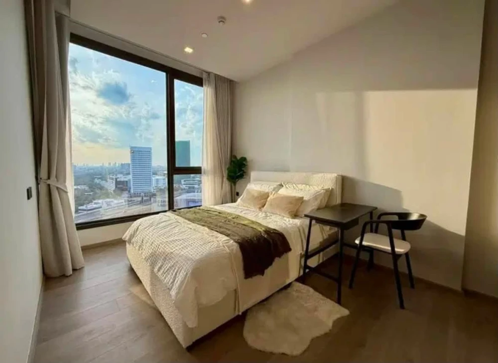 ให้เช่า The Crest Park Residences วิวสวนขนาด 500 ไร่  ฝ้าเพดานสูง 3 เมตร โล่ง โปร่ง สบาย รีบจองเลย