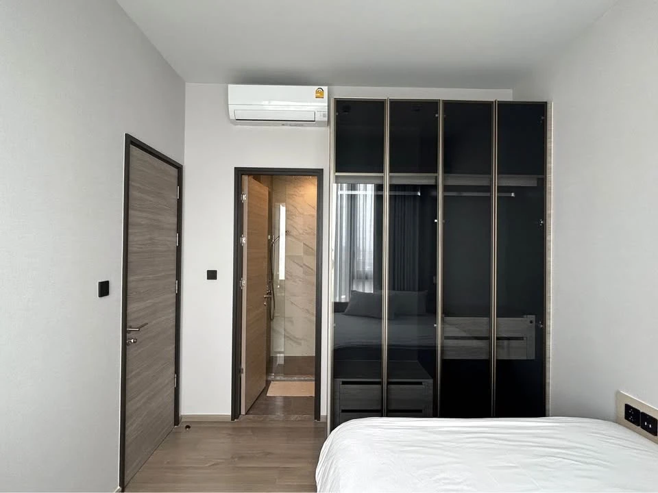 ให้เช่า The Crest Park Residences ห้องพร้อมเข้าอยู่ เฟอร์พร้อม บิ้วอินภายในอย่างดี รีบจองเลย+++