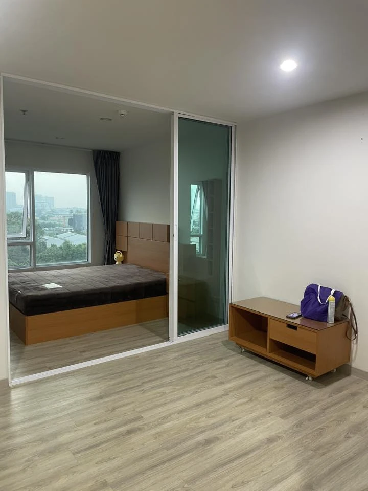 ให้เช่า The Crystal Bliss รัตนาธิเบศร์ มีเฟอร์นิเจอร์ครบเซต วิวเห็นพื้นที่สีเขียว บรรยากาศดีมาก จองก่อนได้ก่อน