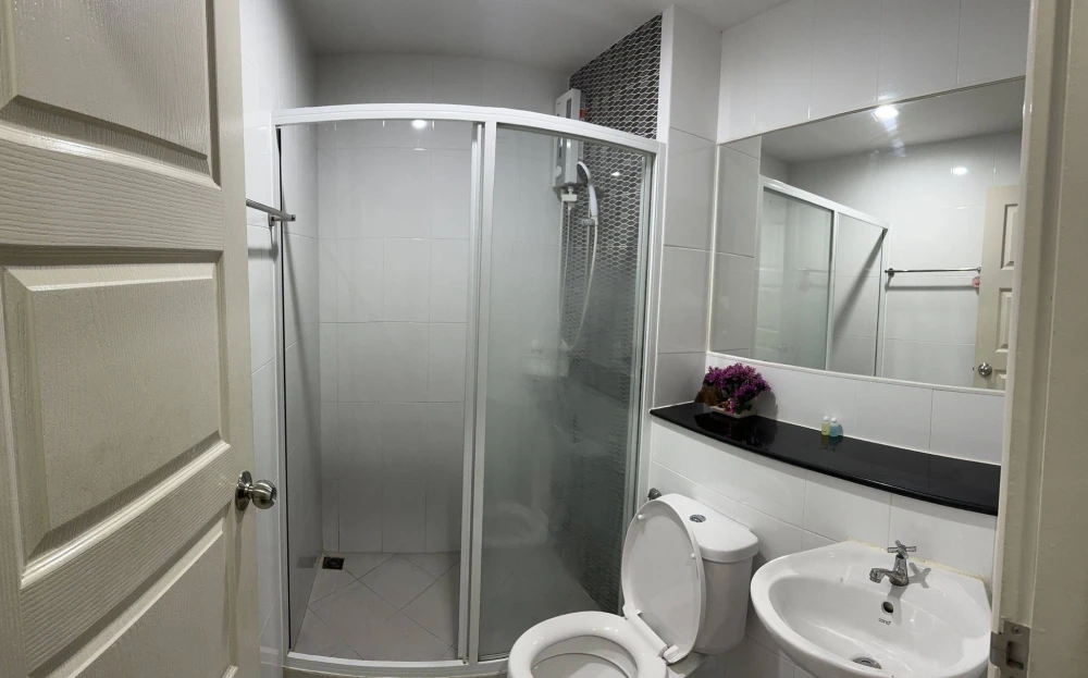 ให้เช่า The Crystal Bliss @ Rattanathibet ห้องพร้อมเข้าอยู่  สิ่งอำนวยความสะดวกพร้อม ราคาสบายกระเป๋า จองเลย