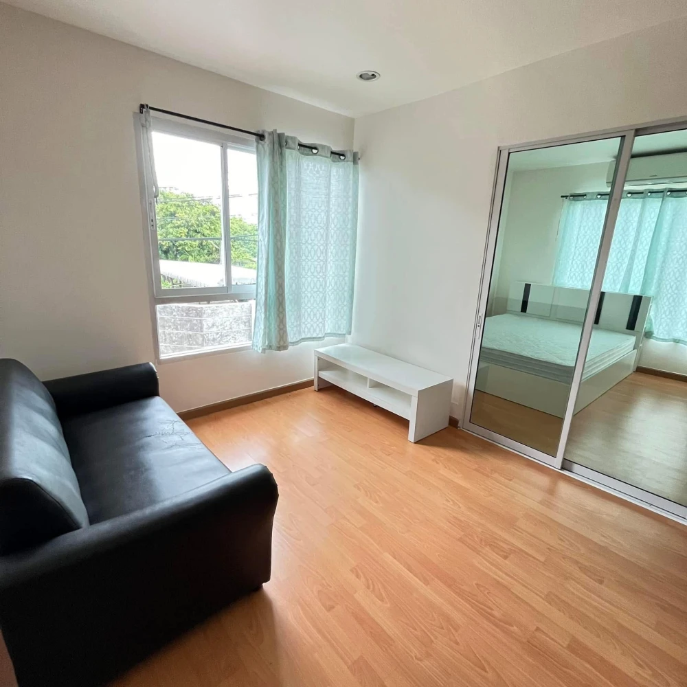 ให้เช่า The Crystal Condominium 2 ห้องน่าอยู่ ชั้น 2 เฟอร์นิเจอร์ครบครัน หิ้วกระเป๋าเข้าอยู่ได้เลยจ้า