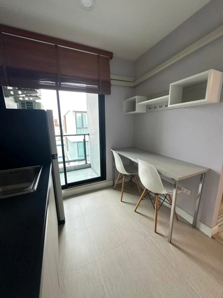 ให้เช่า The Cube Condo นวมิทร์ รามอินทรา ห้องมุม ชั้น 8 วิวในโครงการ มาพร้อมราคาสุดพิเศษ รีบมาจองเลย อย่ารอช้า