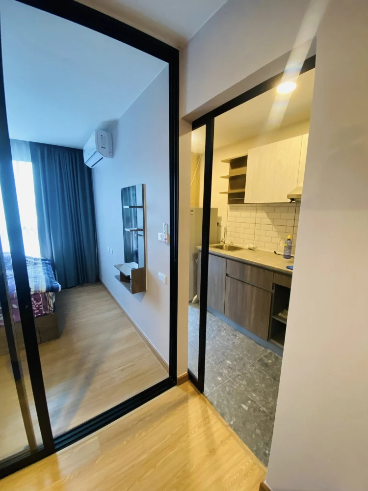 ให้เช่า The Cube Loft Srinakarin-Theparak ห้องชั้น 4 มาพร้อมเฟอร์นิเจอร์และเครื่องใช้ไฟฟ้าครบครัน ห้ามพลาด