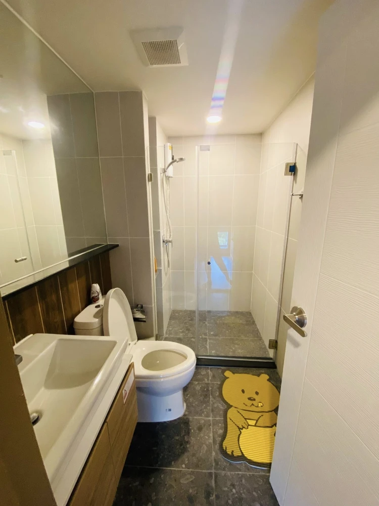 ให้เช่า The Cube Loft Srinakarin-Theparak ห้องชั้น 4 มาพร้อมเฟอร์นิเจอร์และเครื่องใช้ไฟฟ้าครบครัน ห้ามพลาด