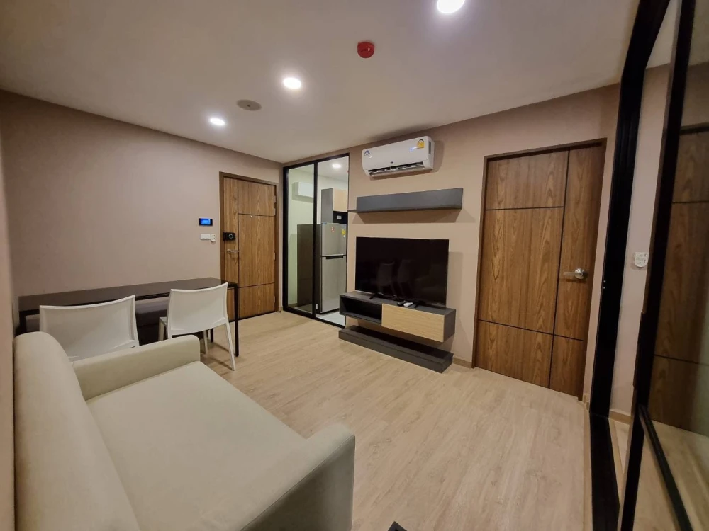 ให้เช่า The Cube Urban Sathorn-Chan ชั้น 5 วิวสระว่ายน้ำ แต่งครบ จองเลย