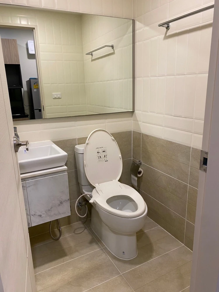 ให้เช่า The Cube Urban Sathorn-Chan ชั้น 5 วิวสระว่ายน้ำ แต่งครบ จองเลย