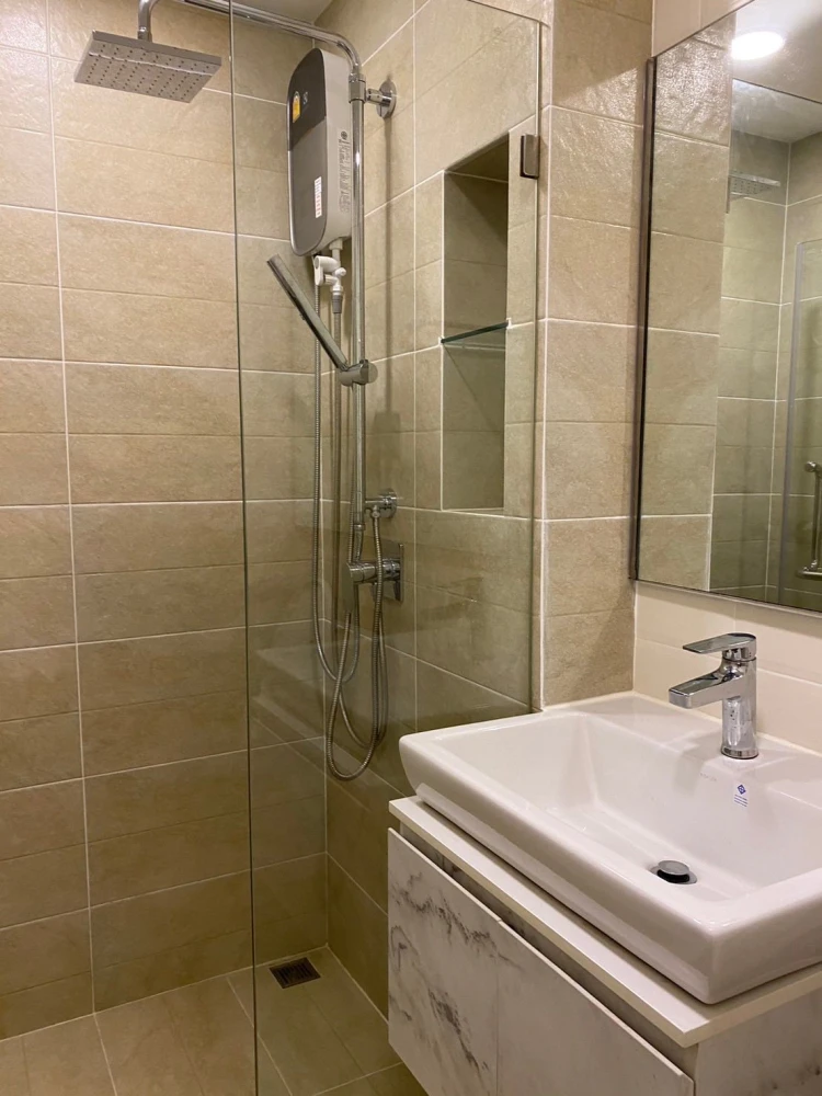 ให้เช่า The Cube Urban Sathorn-Chan ชั้น 5 วิวสระว่ายน้ำ แต่งครบ จองเลย