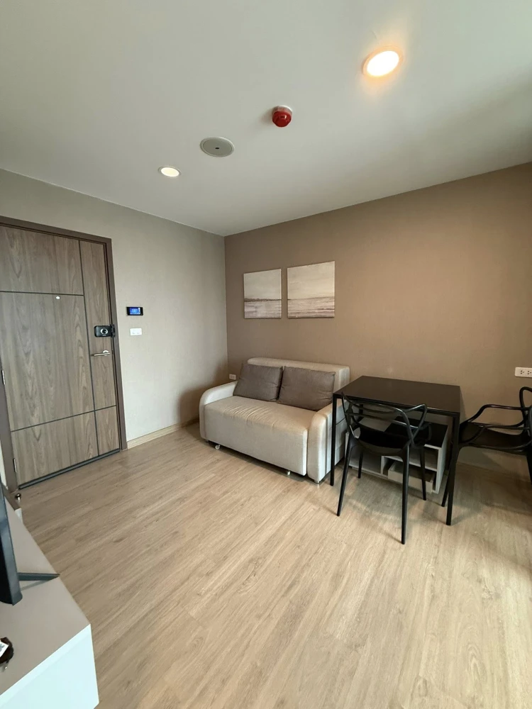 ให้เช่า The Cube Urban Sathorn-Chan  ห้องพร้อมอยู่ เฟอร์พร้อม + เครื่องใช้ไฟฟ้าครบ จองเลย