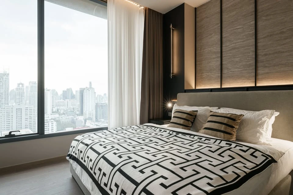 ให้เช่า The Esse Asoke การผสมผสานความทันสมัยอย่างลงตัว ตกแต่งบิวท์อินสวยตาแตก จองแล้วจะไม่ผิดหวัง