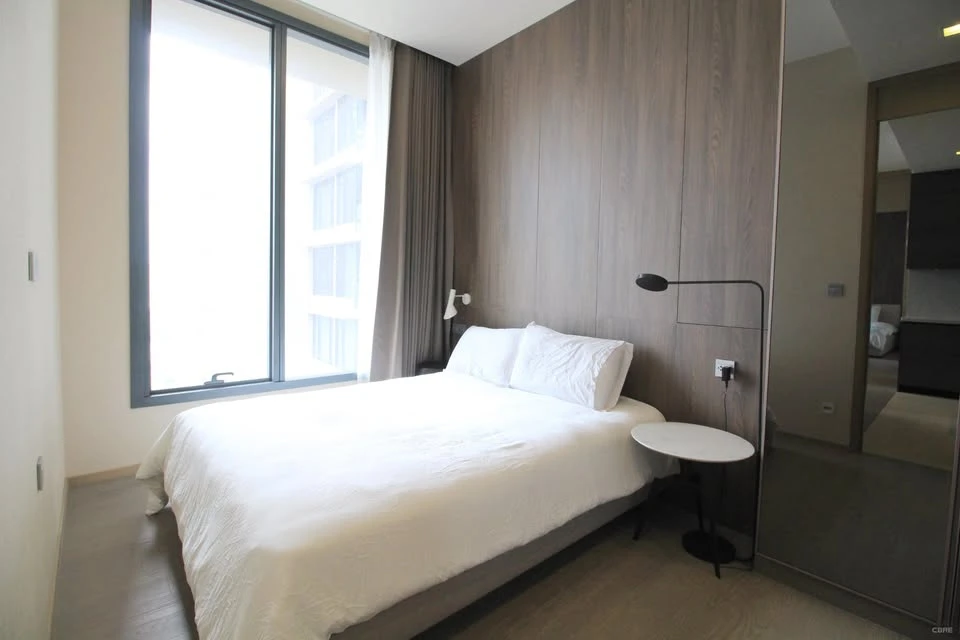 ให้เช่า The Esse Asoke ห้องกว้างพื้นที่ใช้สอยเยอะ เพดานสูงโปร่งโล่ง ทำเลดี เดินทางสะดวก จองเลย
