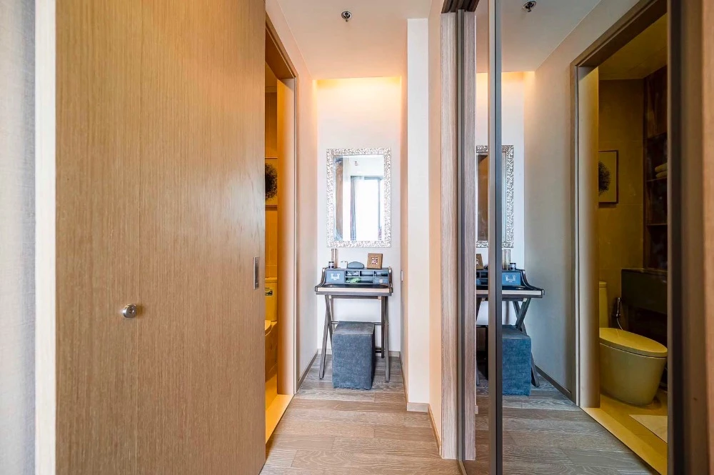 ให้เช่า The ESSE Asoke ห้องกว้าง มาพร้อมการตกแต่งที่ครบครัน สวย น่าอยู่ จองเลย