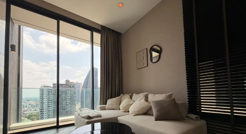 ให้เช่า The Esse Sukhumvit 36 ชั้น 15 มาพร้อมการตกแต่งที่ครบครัน สนใจจองเลย