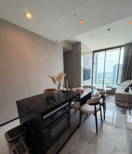 ให้เช่า The Esse Sukhumvit 36 ชั้น 15 มาพร้อมการตกแต่งที่ครบครัน สนใจจองเลย