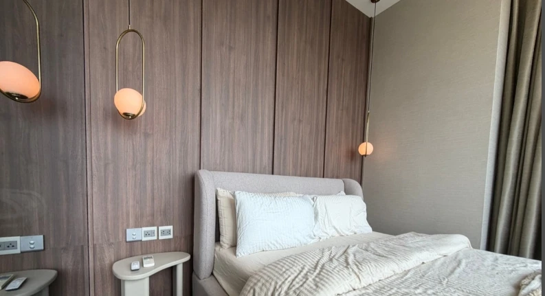 ให้เช่า The Esse Sukhumvit 36 ชั้น 15 มาพร้อมการตกแต่งที่ครบครัน สนใจจองเลย