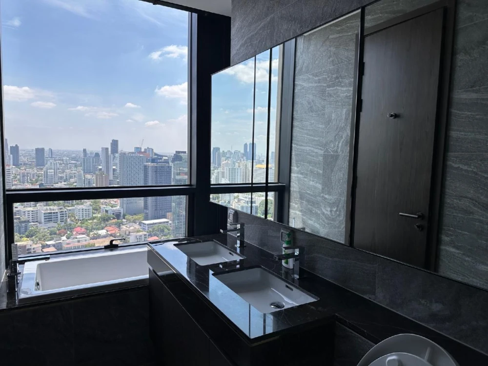 ให้เช่า The Esse Sukhumvit 36 ชั้น 30 ห้องแต่งครบ น่าอยู่ สนใจจองเลย ด่วนๆ
