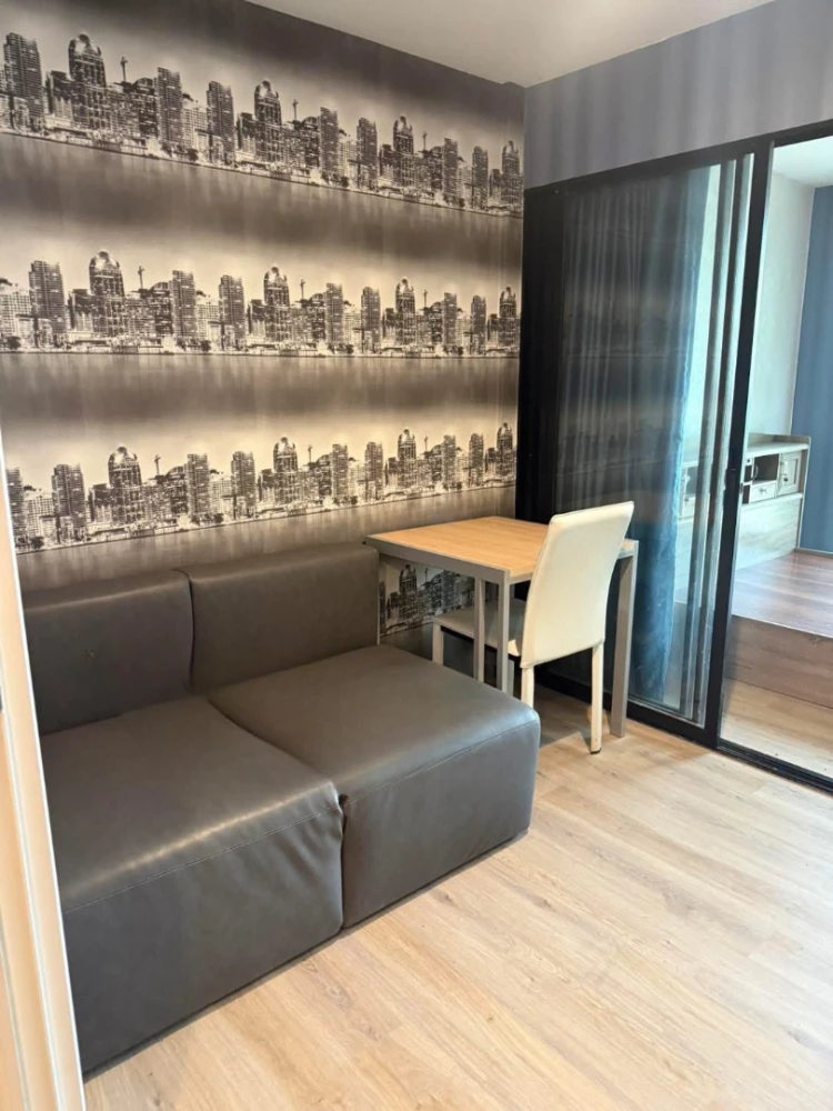 ให้เช่า The excel khu khot ตึก C ชั้น 2 มีเครื่องซักผ้า ติดวอลเปเปอร์ทั้งห้อง ผ้าม่าน 2 ชั้นอย่างดี รีบจองเลย