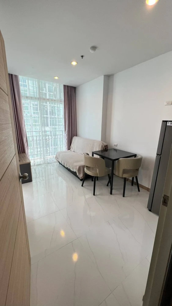 ให้เช่า The Grand Jomtien ห้องน่าอยู่ สิ่งอำนวยความสะดวกครบครัน หิ้วกระเป๋าเข้าอยู่ได้เลยจ้า