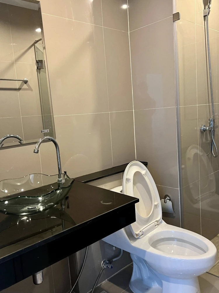 ให้เช่า The Grand Jomtien 2 ห้องนอน พื้นที่ใช้สอยเยอะ เฟอร์ครบครัน ทำเลดี เห็นวิวทะเลสวย ห้ามพลาด