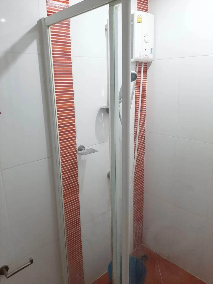 ให้เช่า The Green Condo 2 ชั้น 8  วิวสระว่ายน้ำ มาพร้อมการตกแต่งที่ครบครัน จองเลย