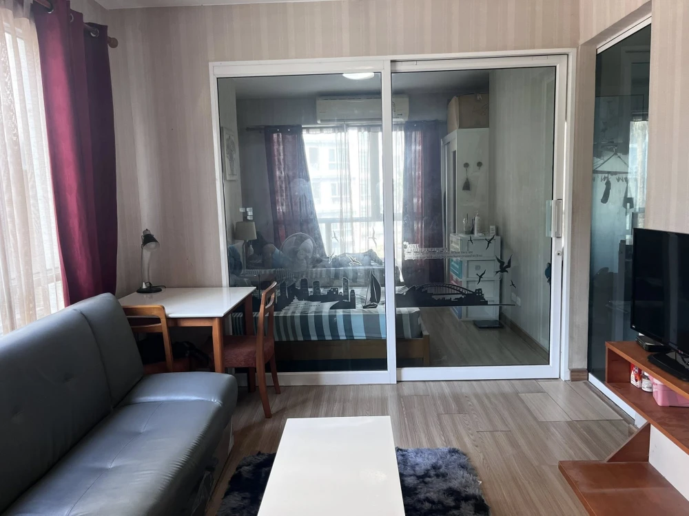 ให้เช่า The IDOL Condominium Bangsean 1 ห้องนอน 1 ห้องน้ำ ติดวอลเปเปอร์อย่างดี สิ่งอำนวยความสะดวกครบครัน จองเลย