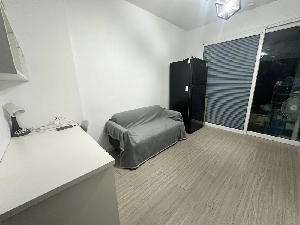 ให้เช่า The IDOL Condominium Bangsean 1 ห้องนอน 1 ห้องน้ำ มาพร้อมเครื่องซักผ้าในราคาสุดคุ้ม จองเลย