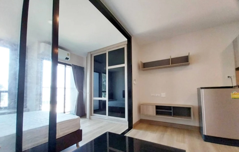 ให้เช่า The Indeed Condo Amata ชั้น 5 ห้องกั้น มาพร้อมการตกแต่งที่ครบครัน จองเลยจ้า