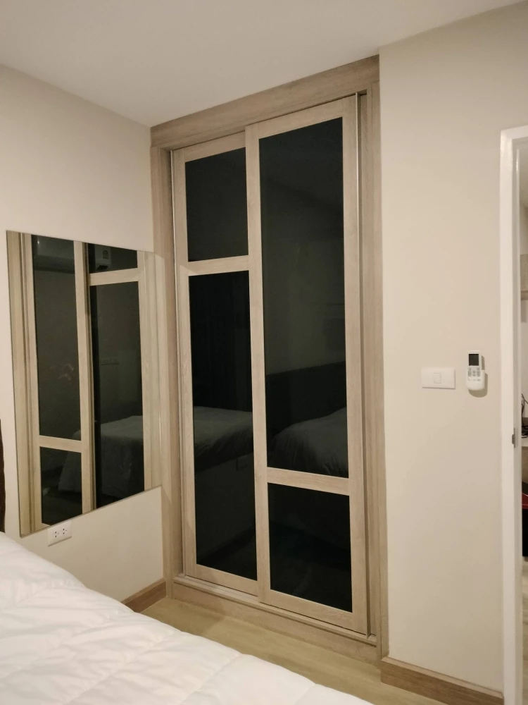 ให้เช่า The Indeed Condo Amata ห้องชั้น 2 บิวท์อินเฟอร์นิเจอร์อย่างดี หิ้วกระเป๋าเข้าอยู่ได้เลยจ้า