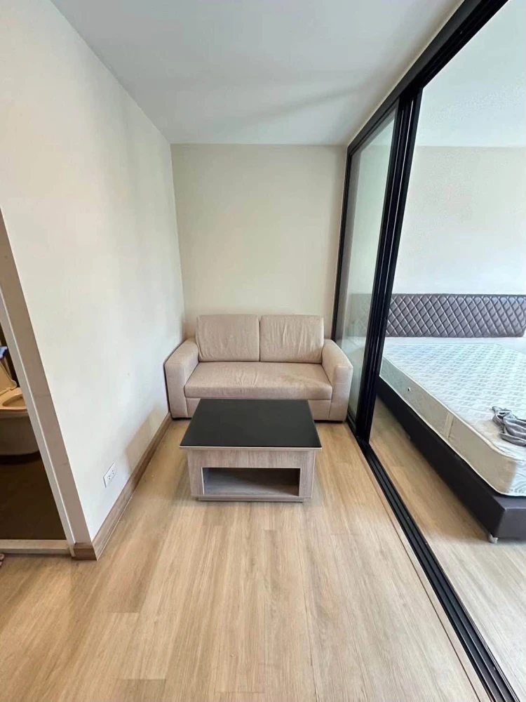 ให้เช่า The Indeed Condo Amata ห้องมุมให้ความเป็นส่วนตัว เฟอร์และเครื่องใช้ไฟฟ้าครบครัน จองเลย