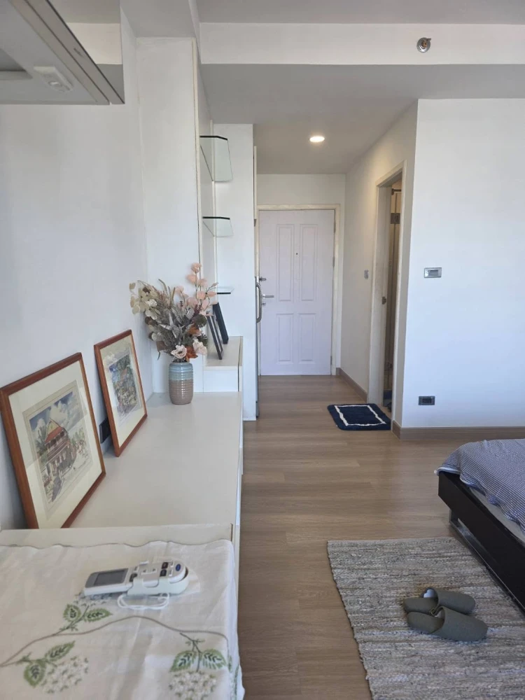 ให้เช่า The Inspire Place ABAC Rama 9 ห้องพร้อมอยู่ เฟอร์ + เครื่อใช้ไฟฟ้าพร้อม ราคาดี จองเลย